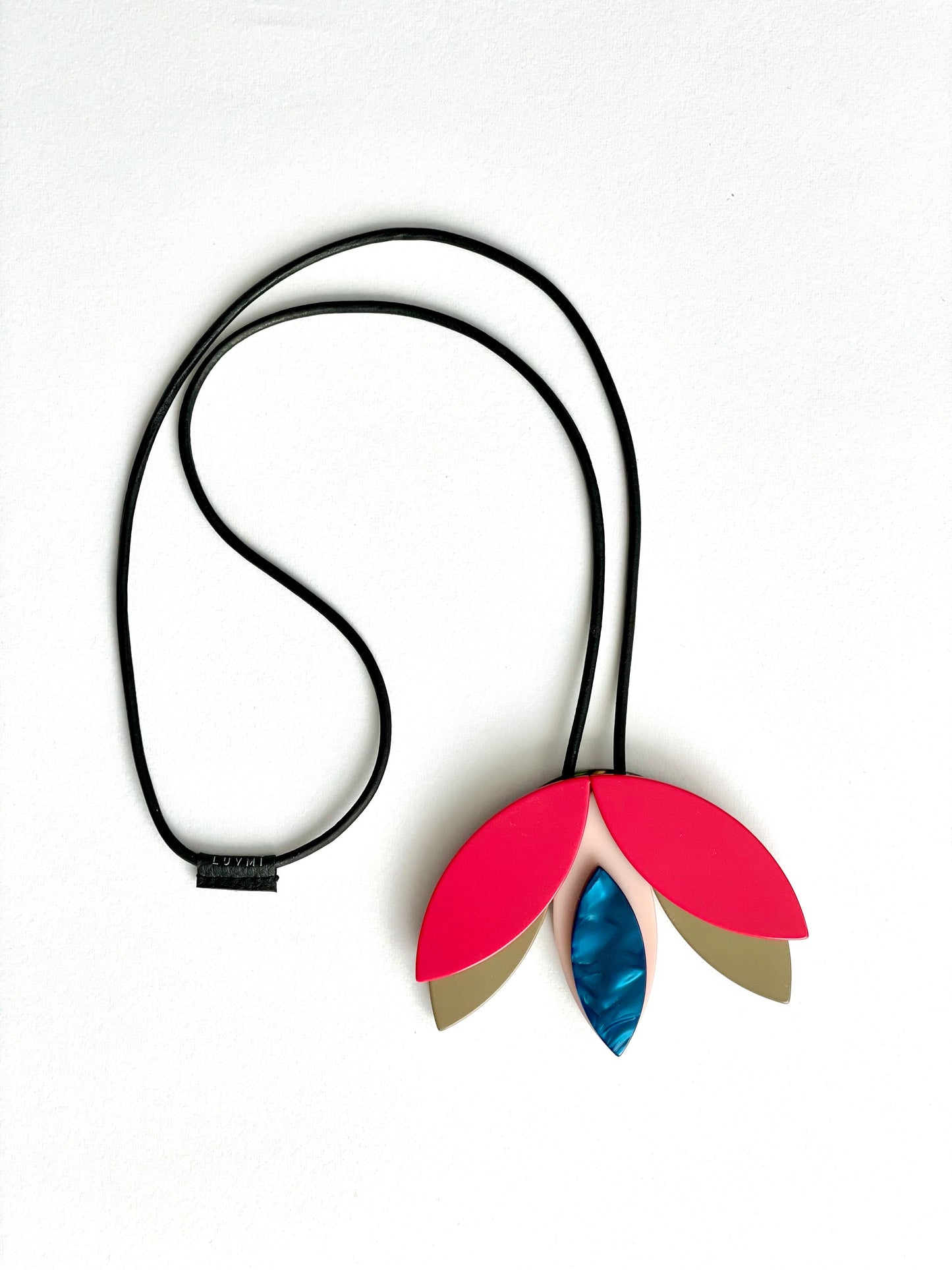 Necklace Double-face Lotus Medium Red